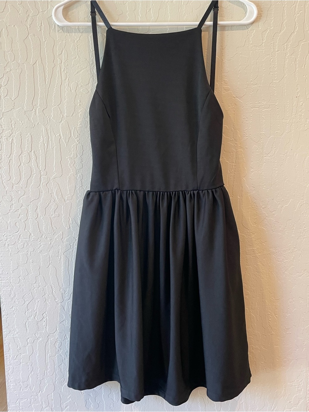 Fancyinn Black Mini Dress with Spaghetti Straps and pockets